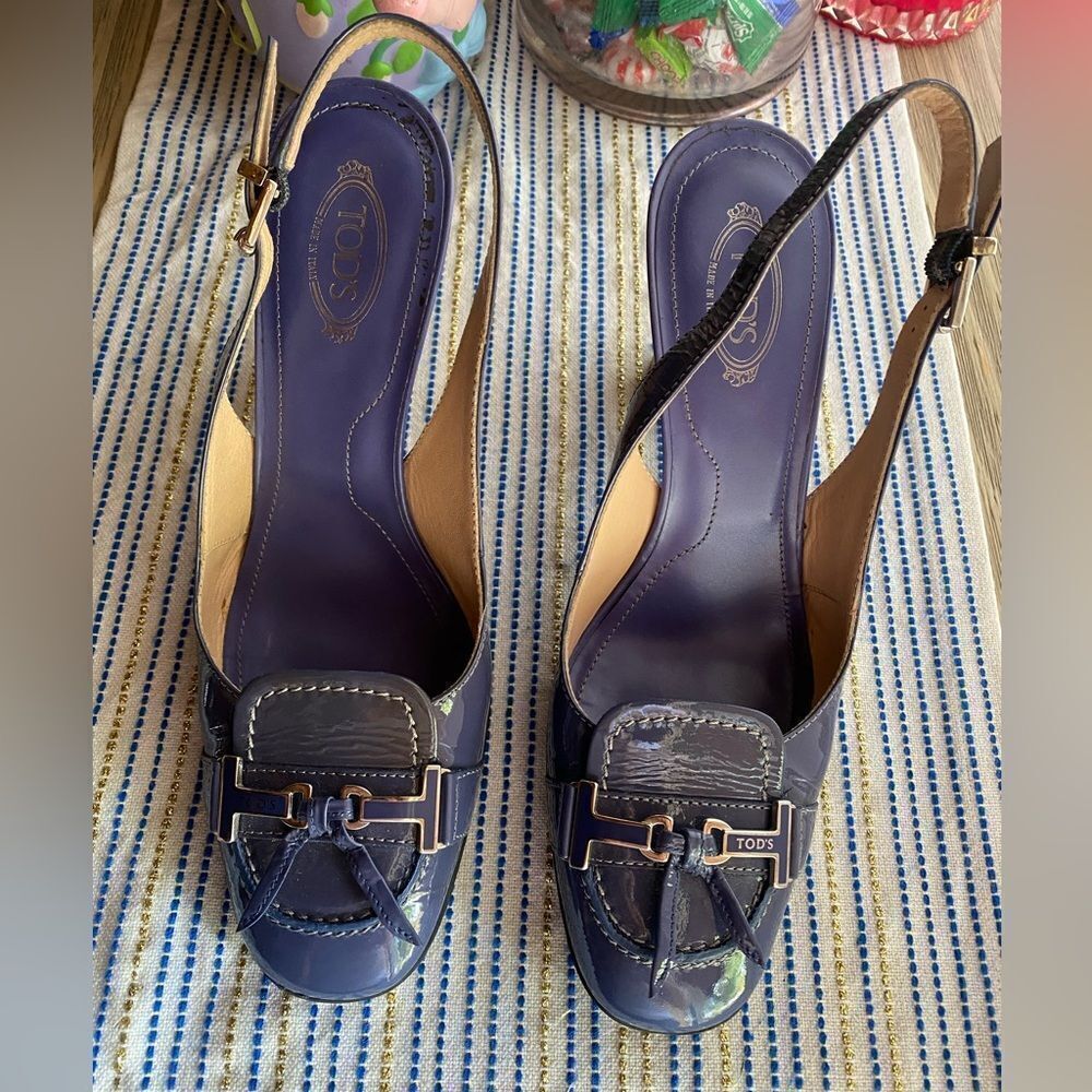 Tod’s Shoes Classic Women Blue Patent Leather  Heels Buckle Sz 38
